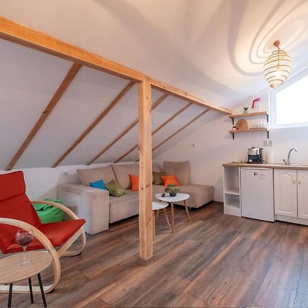 Entire Central House With Guest Rooms & Garden Sofya Dış mekan fotoğraf